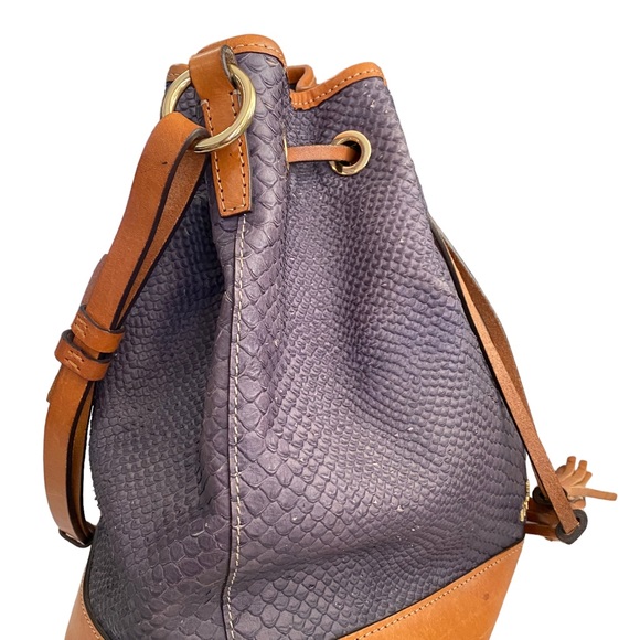 Dooney and Bourke drawstring bucket Snakeskin Texture Shoulder Bag - Picture 14 of 16